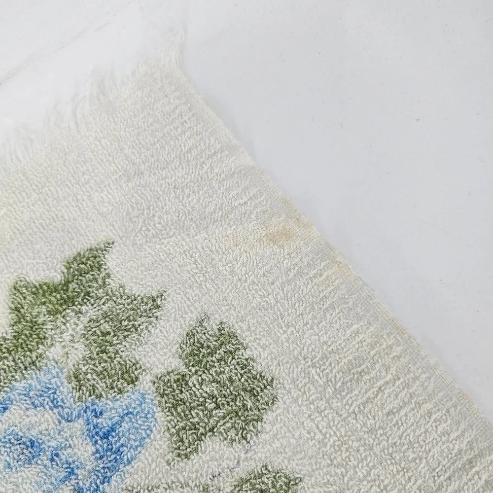 Vintage Fieldcrest Blue Rose Floral Bath Towel Fringe Cottagecore 36x21.5